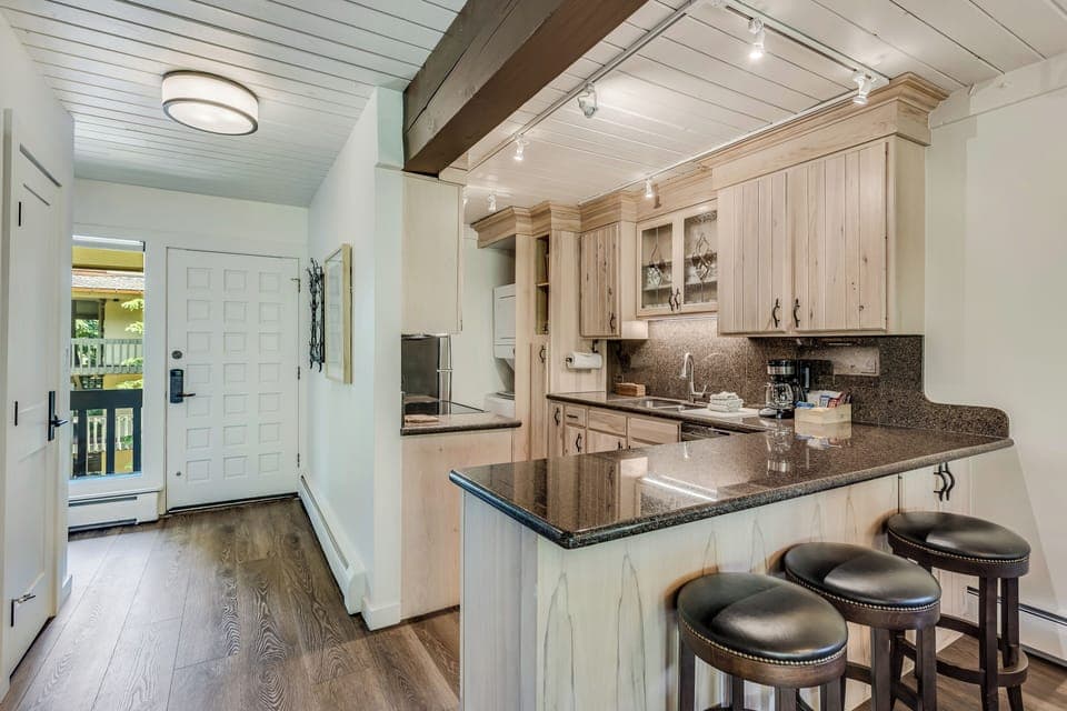 Renovated full kitchen