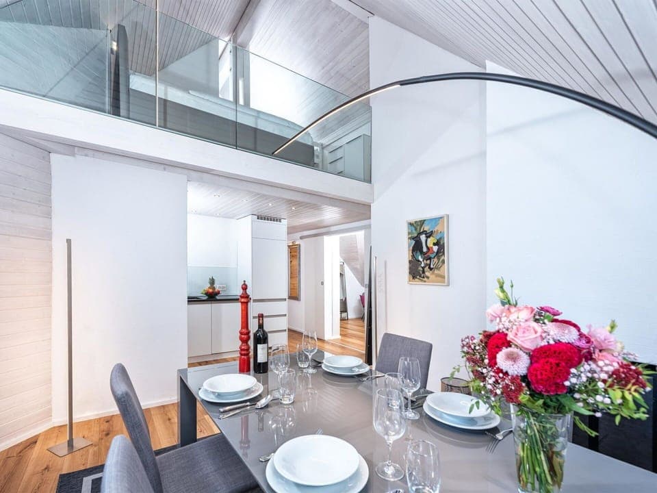 Table, Furniture, Property, Tableware, Flower, Building, Plant, Chair, Interior Design, Architecture