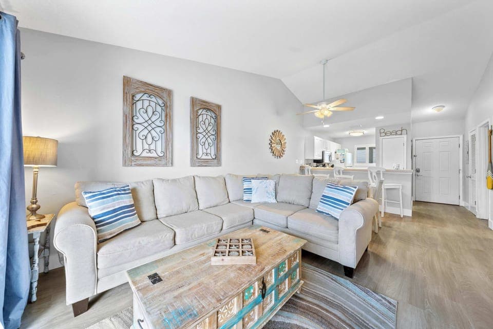 Living Room with sofa sleeper