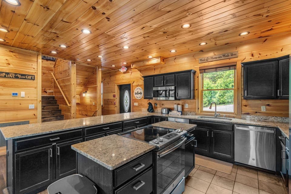 Fully equipped kitchen with stainless appliances