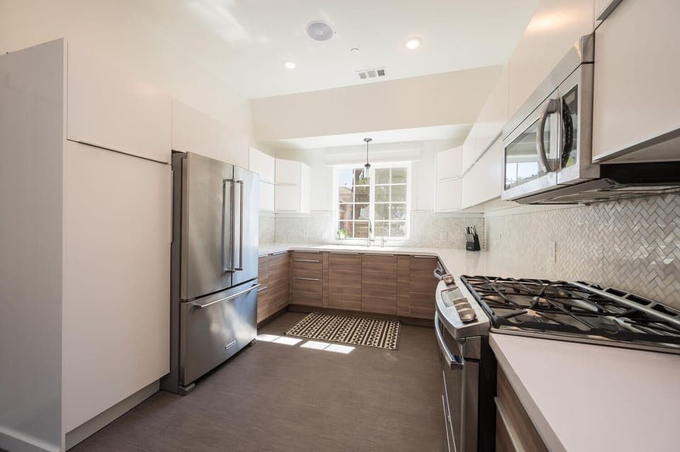 Swanky Downtown Cowboy (107)