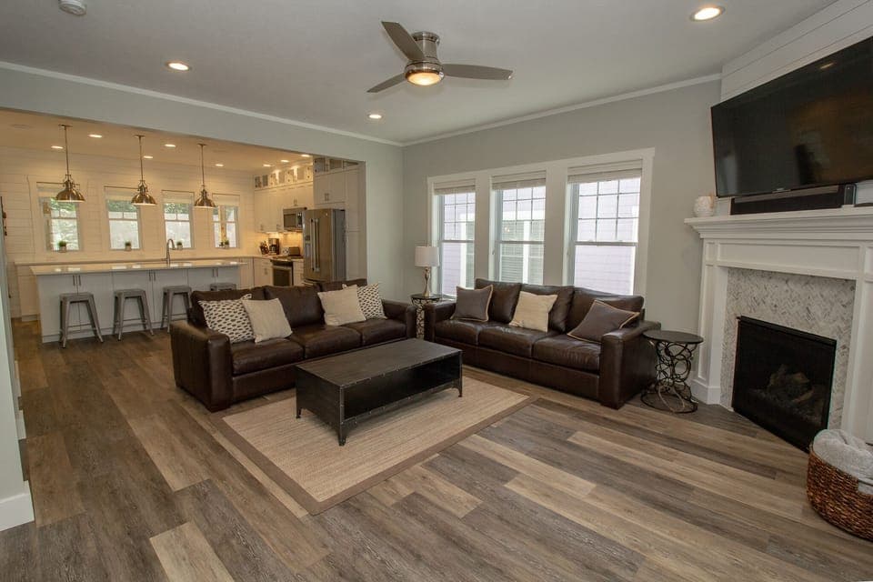 Main Level | Living Room