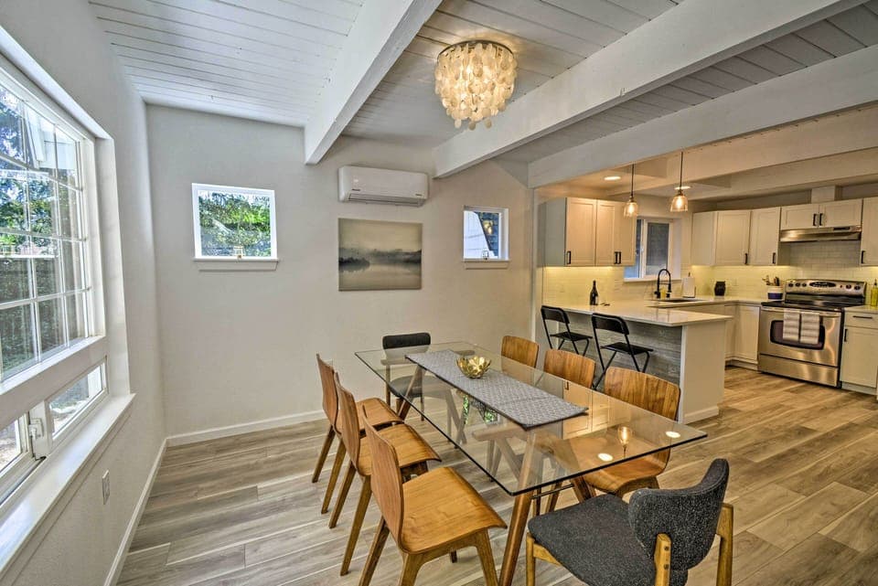 Dining Room | 8-Person Dining Table