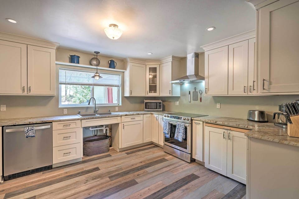 Kitchen | Fully Equipped | Cooking Basics