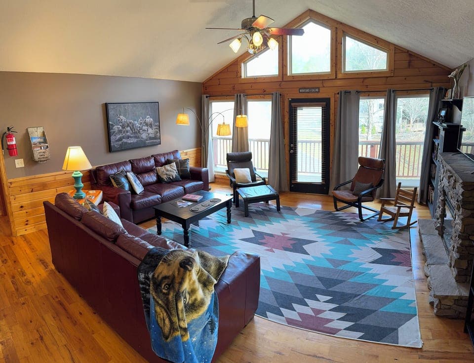 Spacious living area with fireplace