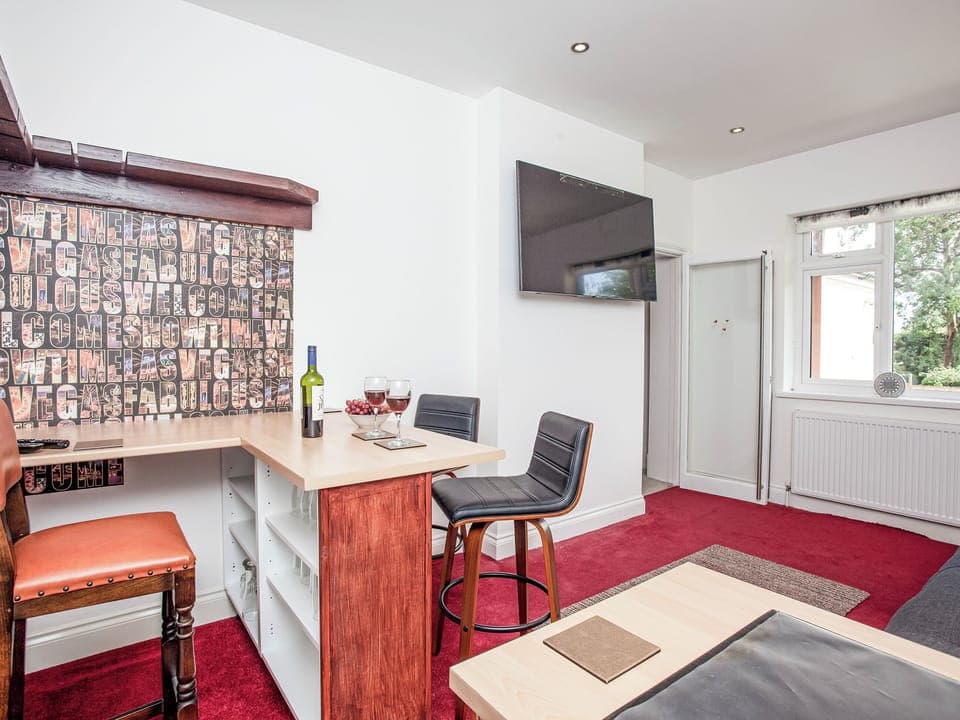 Snug | Devon Sands, Preston, Paignton