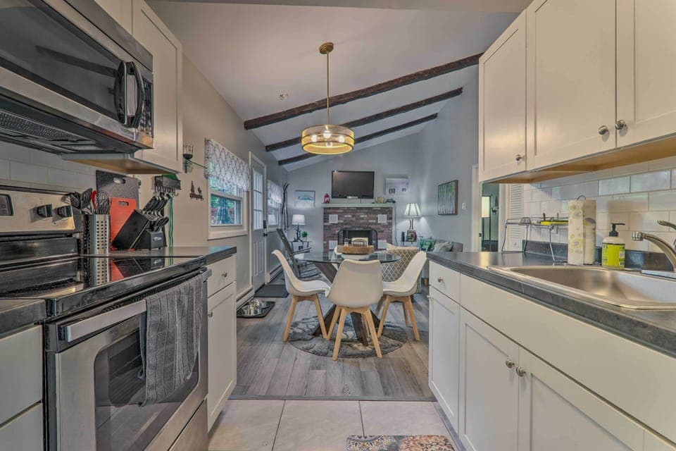 Kitchen | Complimentary Spices | Drip Coffee Maker