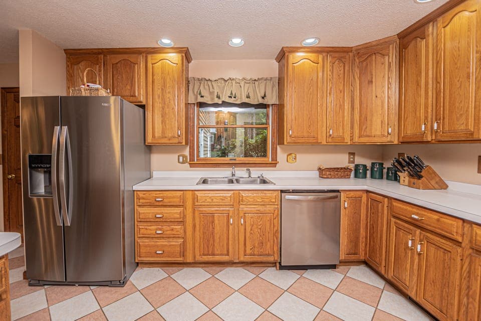 Full Kitchen