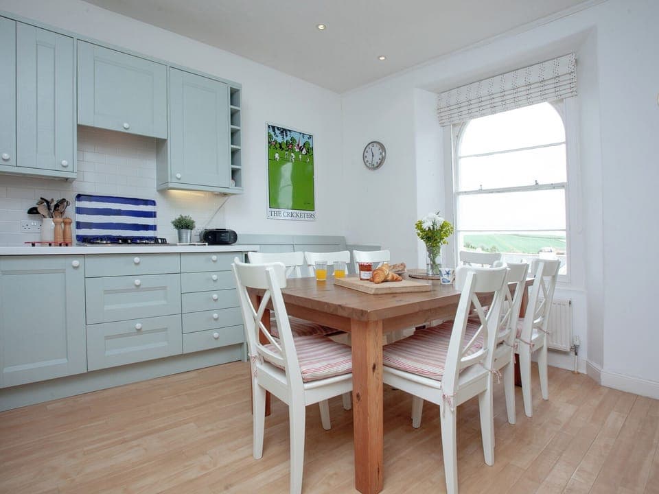 Kitchen/diner | Muffins, Salcombe