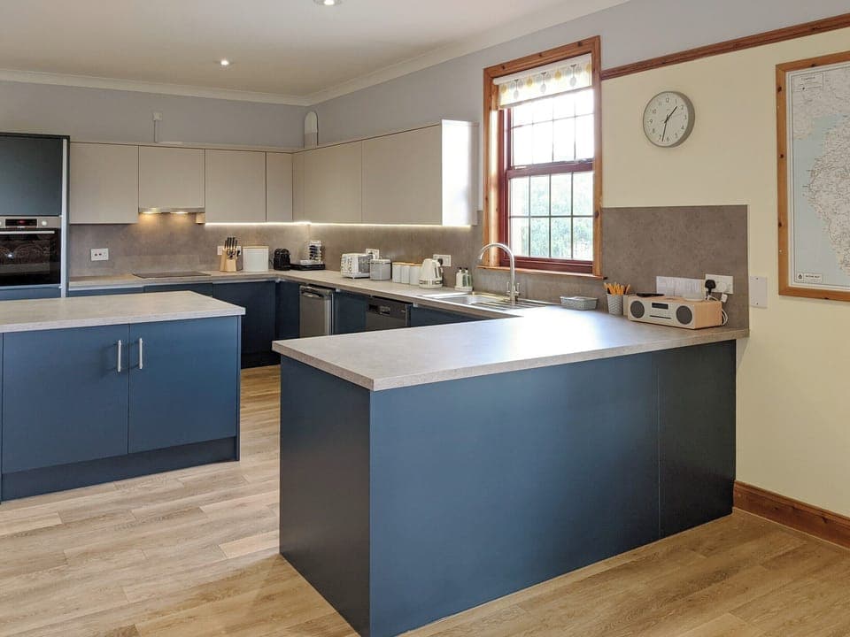 Well-equipped kitchen | Brambleside, Mawbray near Allonby