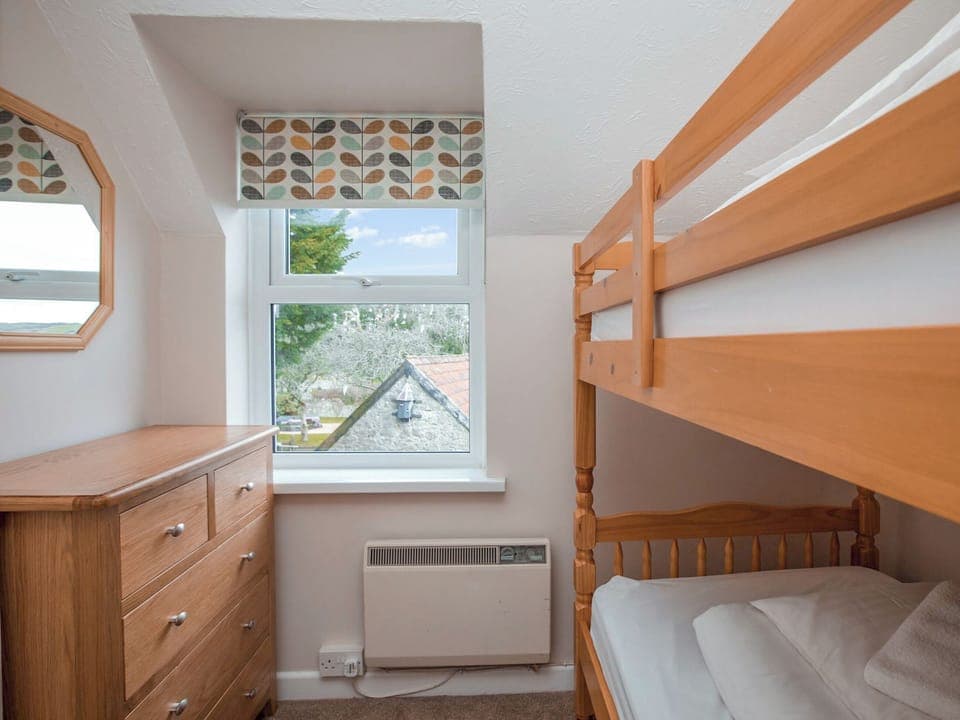 Bunk bedroom | Captain&rsquo;s Lodge - Celtic Haven Resort, Lydstep, near Tenby