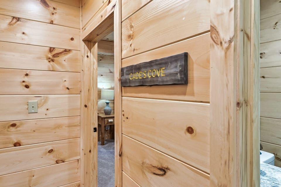 Upstairs room, king bed and walk in shower en suite bathroom.  Each room has deck access too!