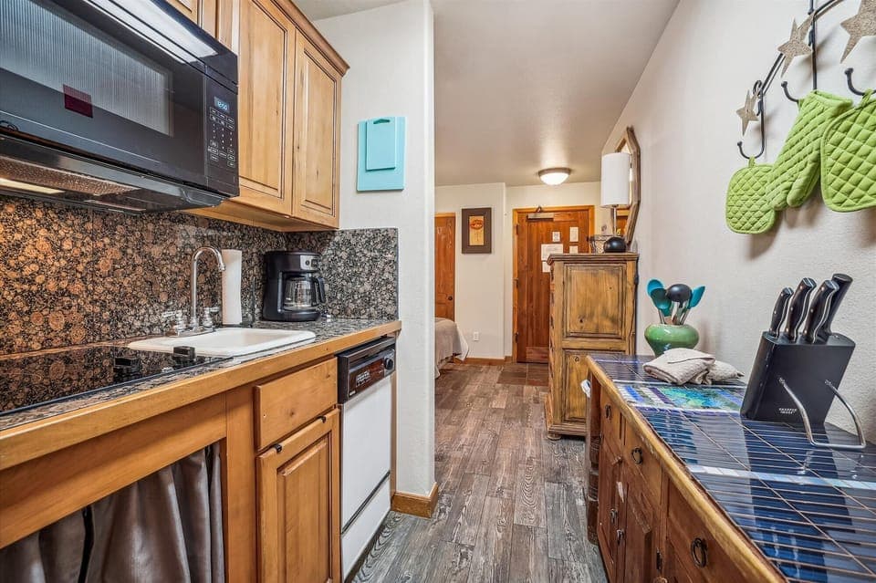 Kitchenette