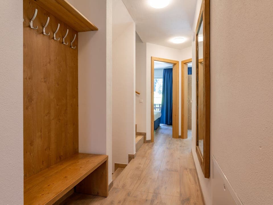 Entrance / Reception