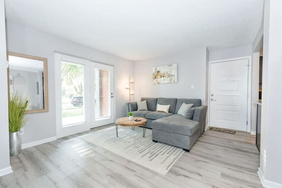 Modern, spotless living room