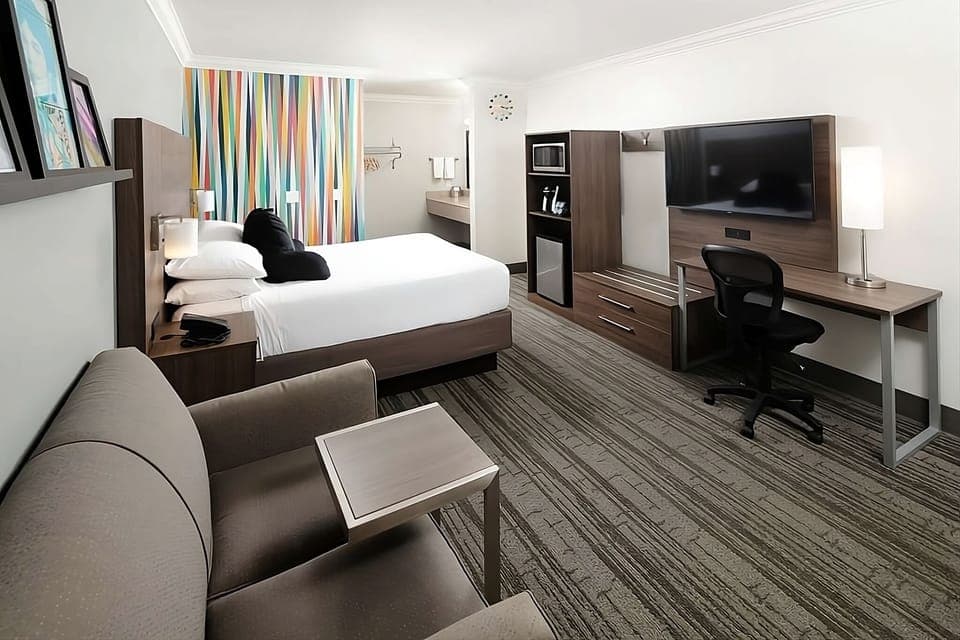 Comfortable unit with 1 Queen size bed