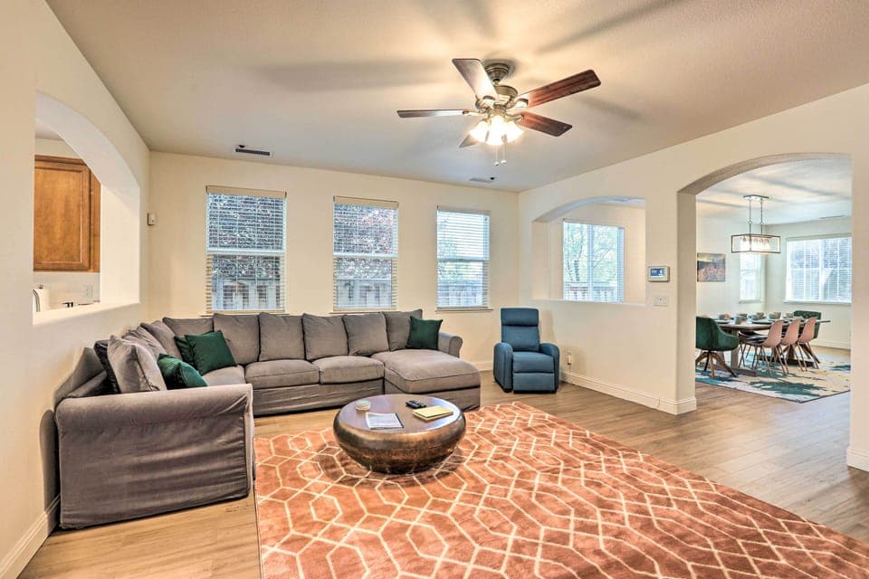 Reno Vacation Rental | 3BR | 2BA | 2,291 Sq Ft | Step-Free Access