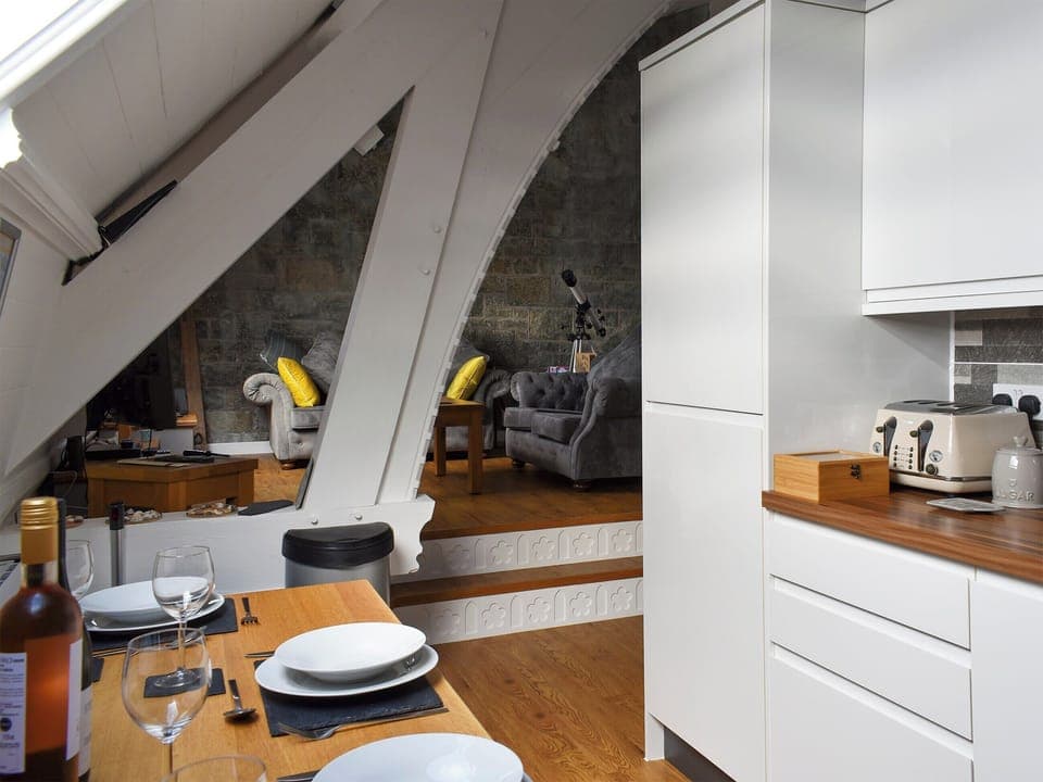 Kitchen/diner | Waterwynch, Criccieth