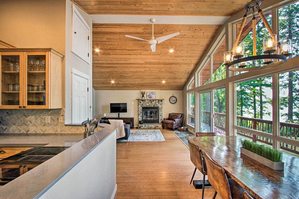 Living Room | Wood-Burning Fireplace (Wood Provided)