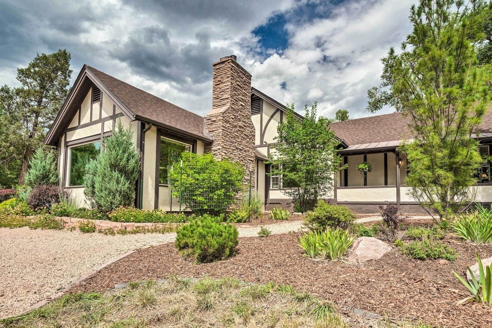 Manitou Springs Vacation Rental | 2BR | 2BA | 1-Story House | Stairs Required