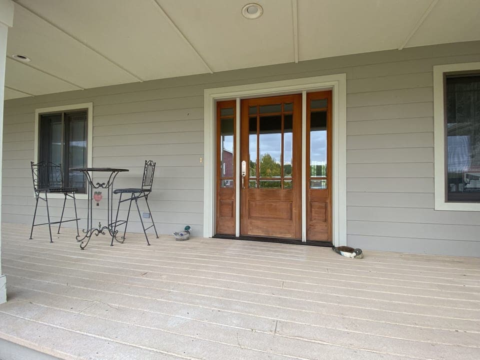 Morning sun on wrap around porch 