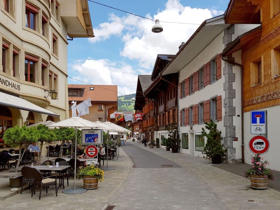 Building, Plant, Sky, Property, Window, Cloud, Flowerpot, Infrastructure, Road Surface, Neighbourhood