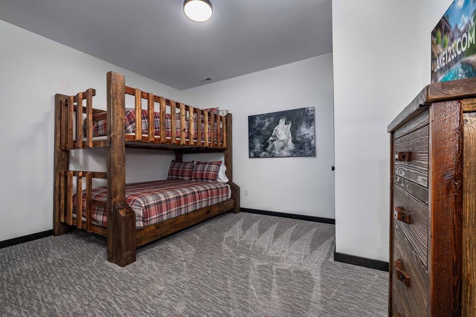Lower level full over queen bunk room suite