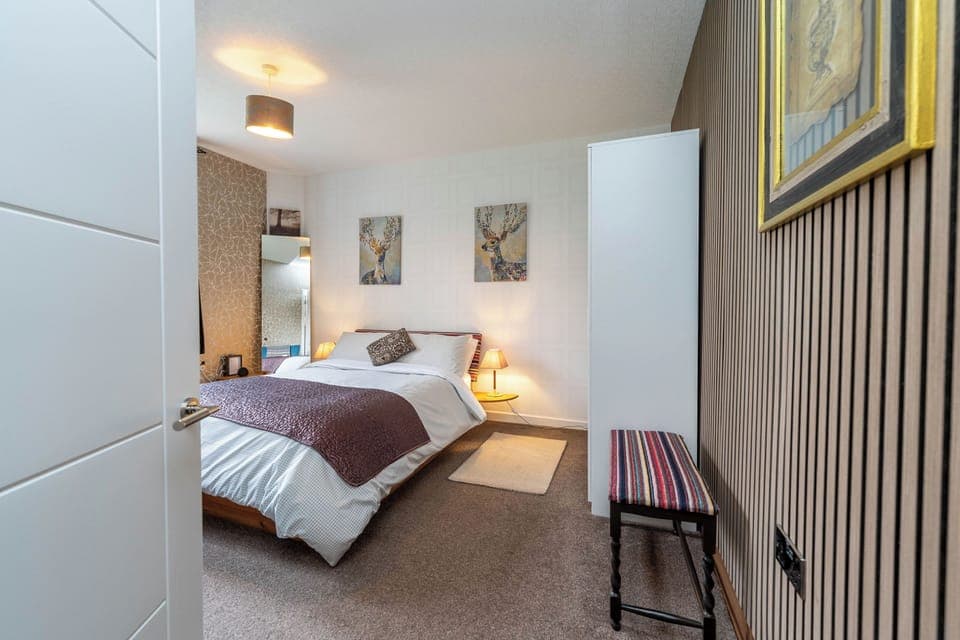 Bedroom with double bed