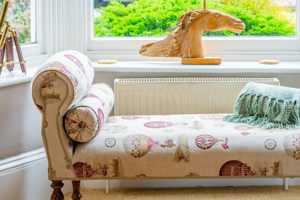 Ground floor: Sitting room detail