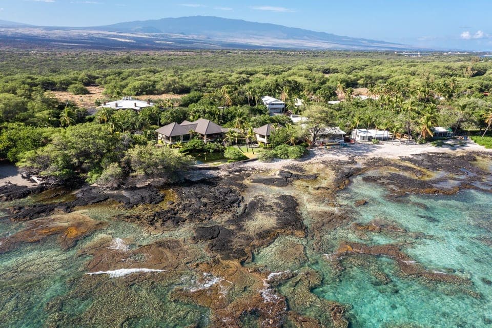 Hale Waima Lani (The House of Waima Heaven), situated on Waima Point.