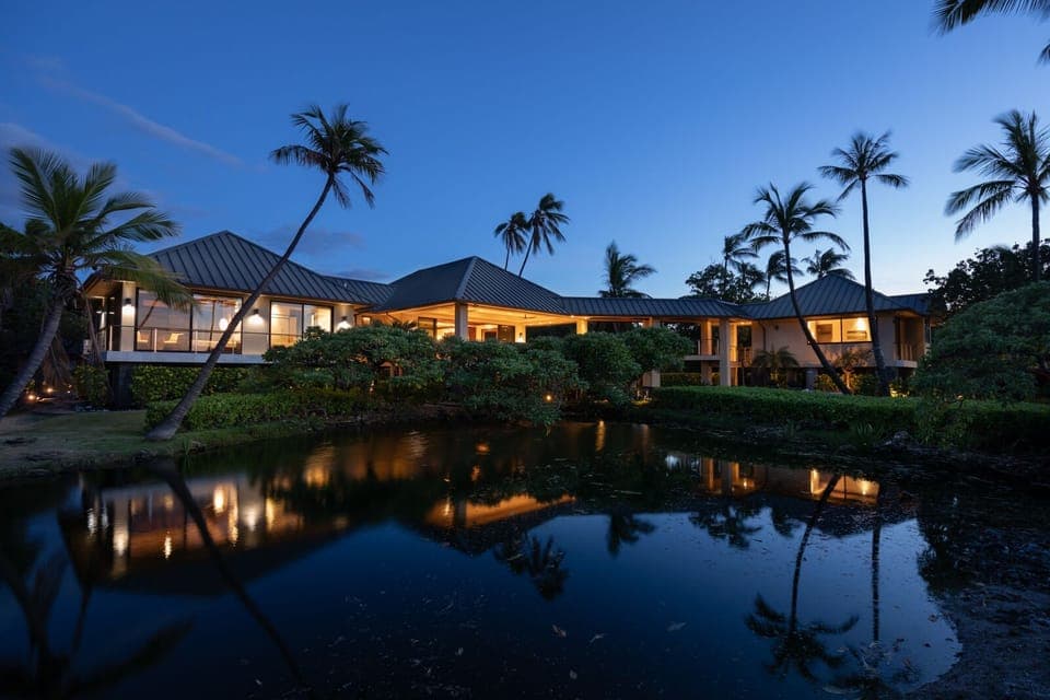 Hawaii living at its best! 