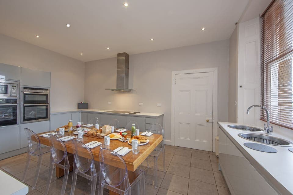 The kitchen table - ideal for breakfast grazing or feeding young children early