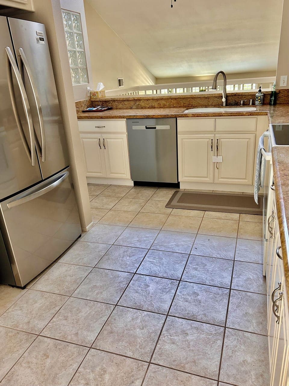 Large kitchen with new appliances