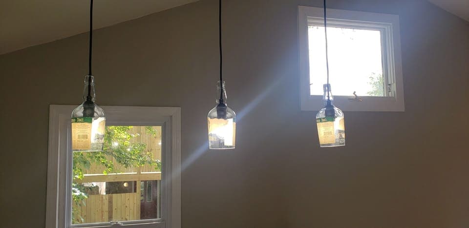 Workspace at bar in kitchen