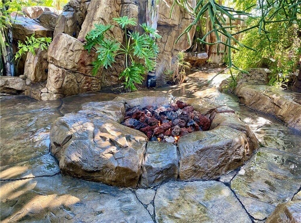 Rock Firepit