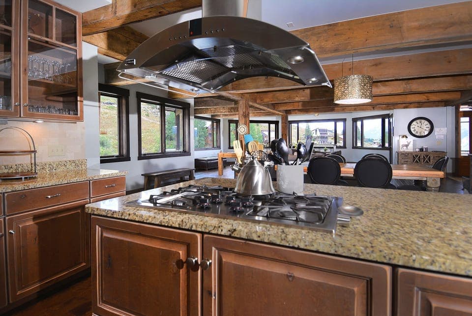 Kitchen/dining