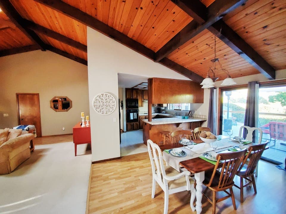 Living Room/Dining/Kitchen
