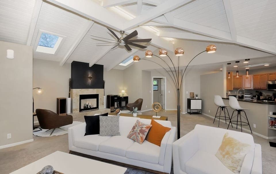 Oh my, what an open concept!