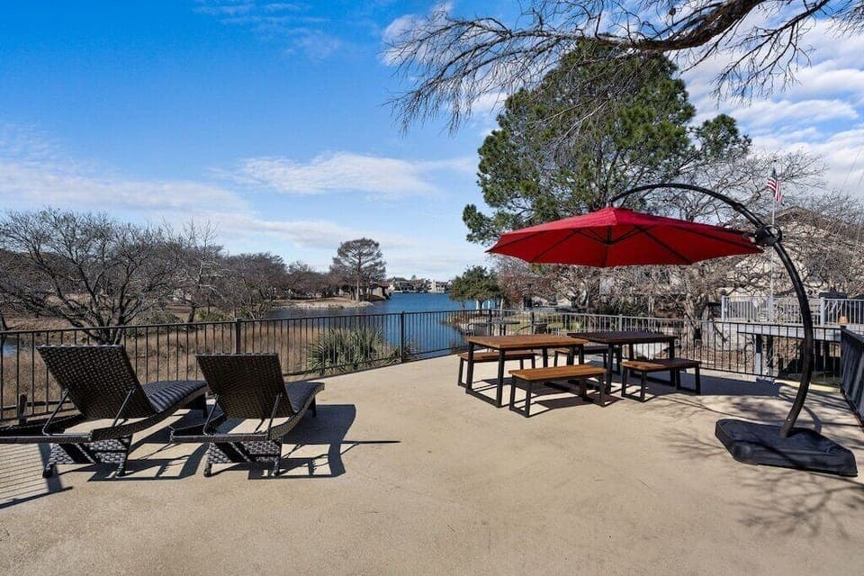 Lucy on the Lake home is on a cove only 200 feet from the main lake