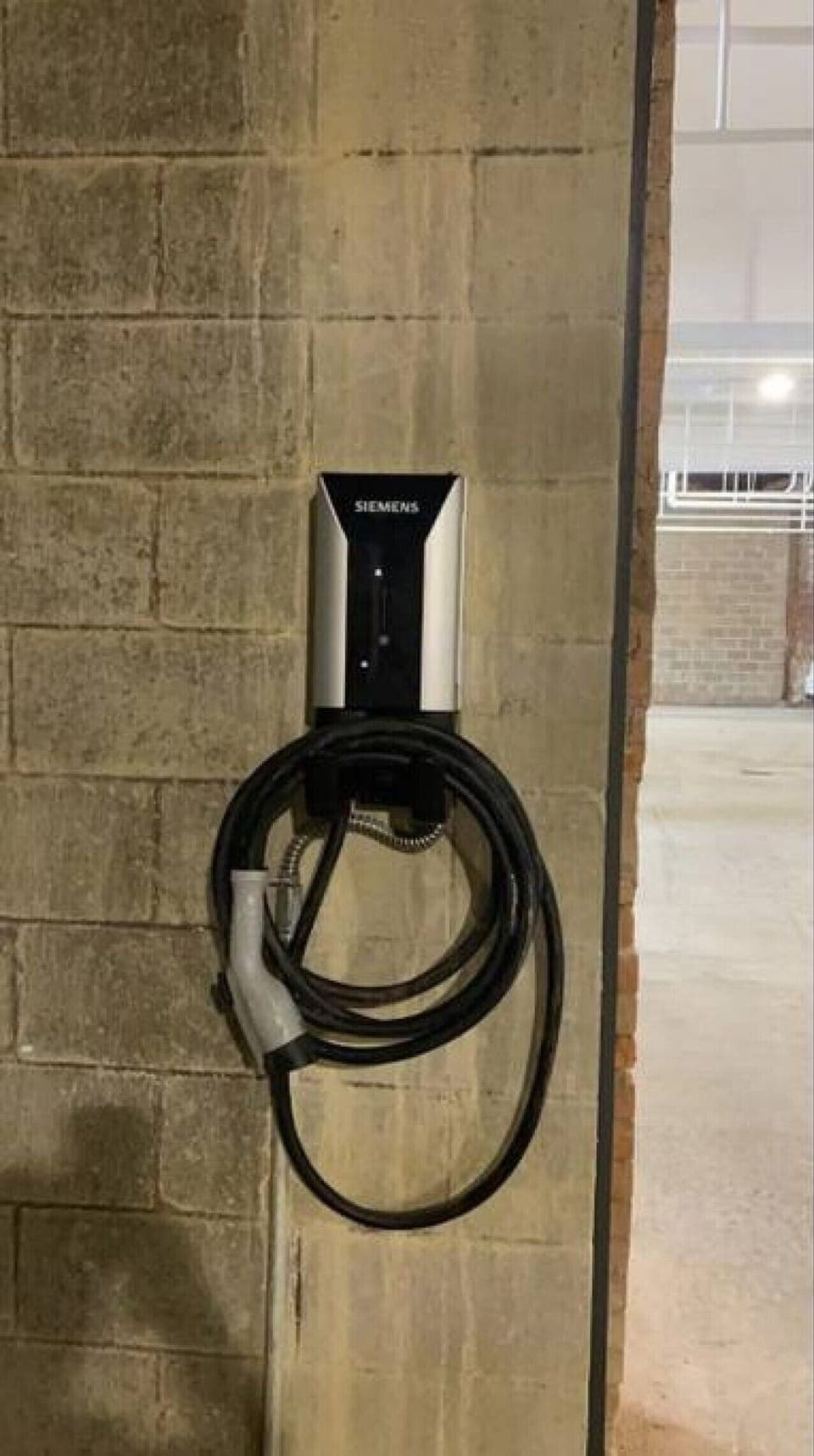 E Charger (first come first serve, please limit to 2 hours)