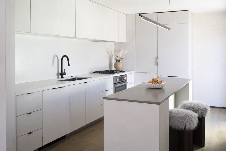 Open kitchen with breakfast bar island 