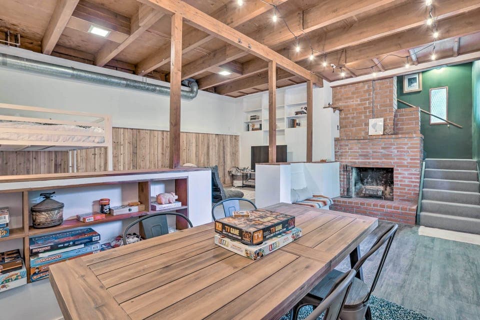 Bedroom 3 (Basement) | Board Games Provided