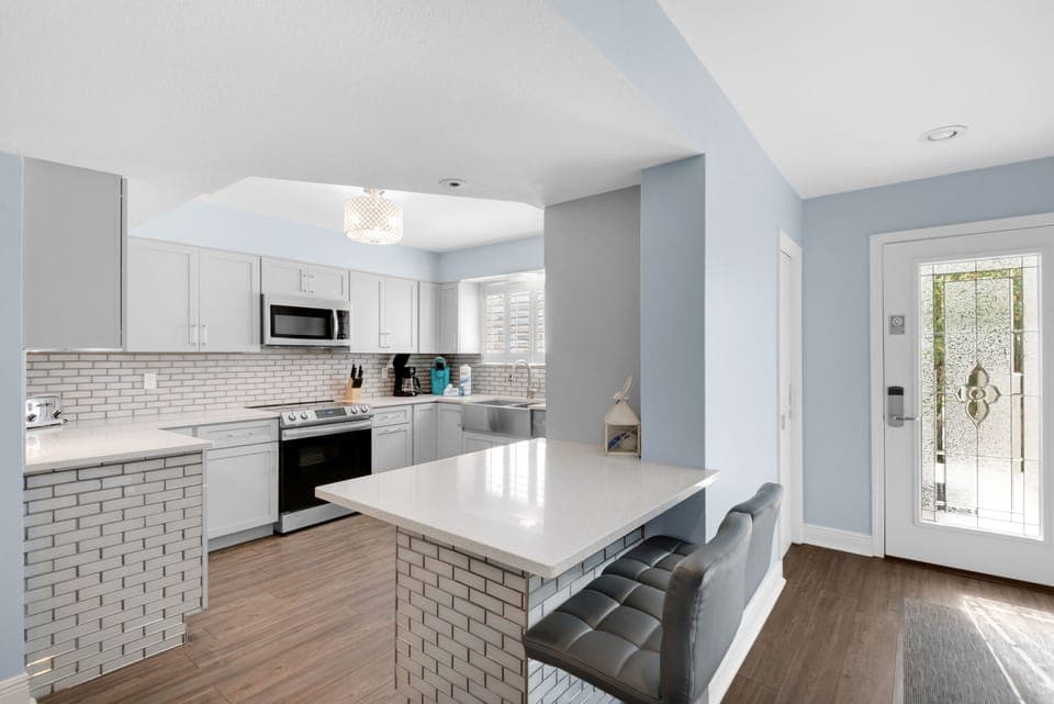 Kitchen has plenty of counter space