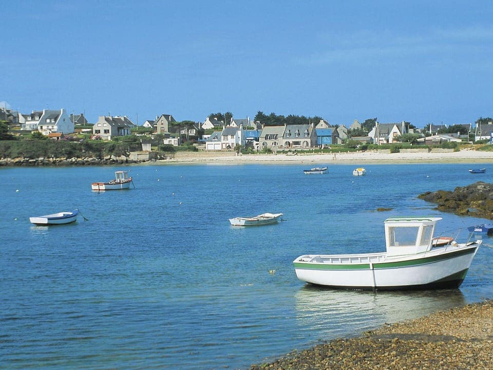 Water, Boat, Sky, Watercraft, Blue, Azure, Boats And Boating--Equipment And Supplies, Building, Vehicle, Lake