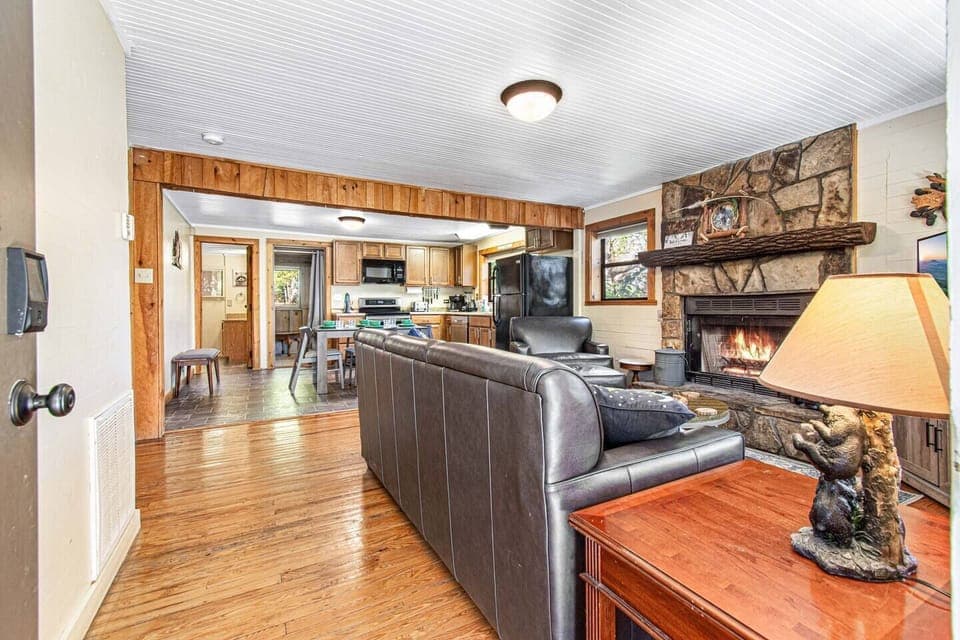 Living room looking into the kitchen