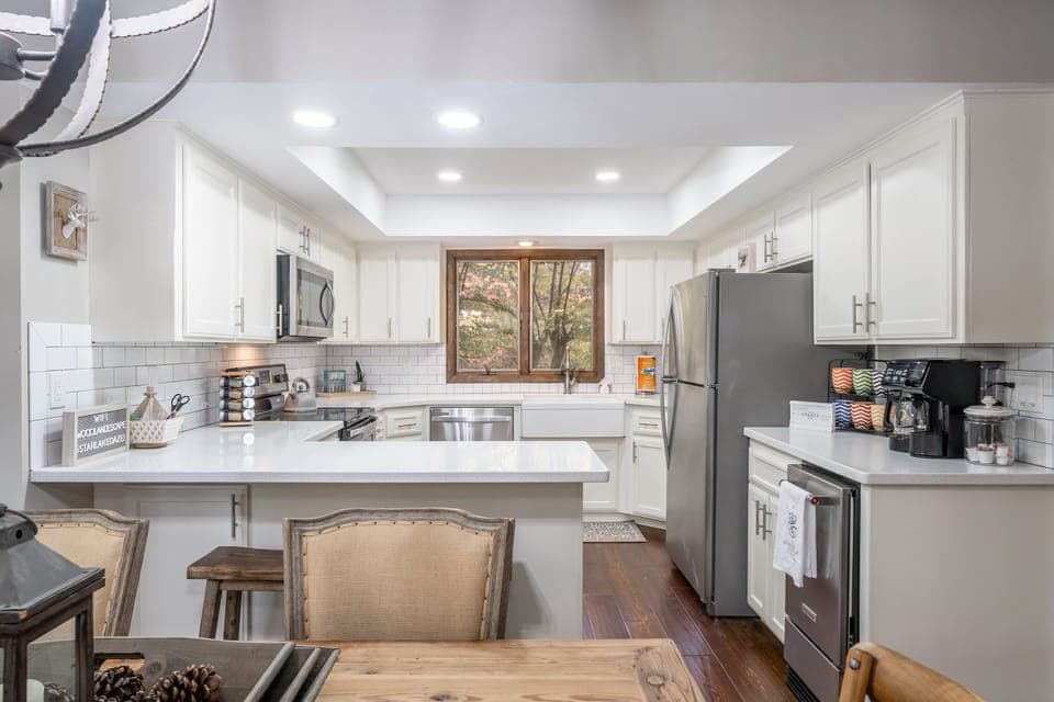 Fully Stocked Kitchen