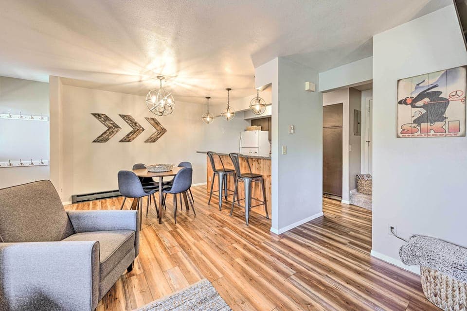 Living Room | Smart TV