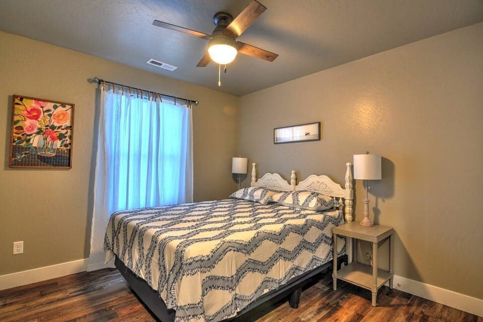 queen bed