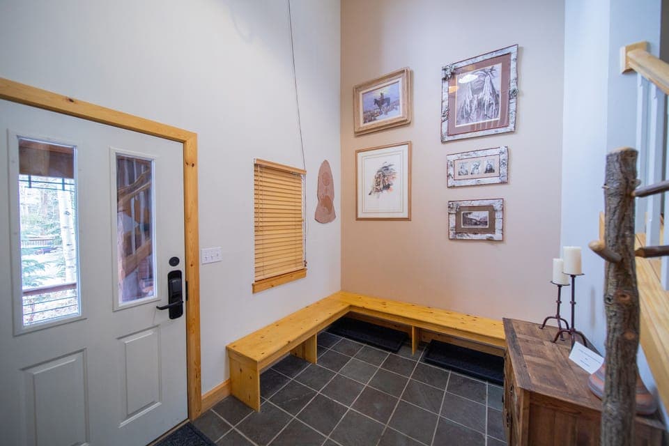 Large foyer great for removing boots and coats