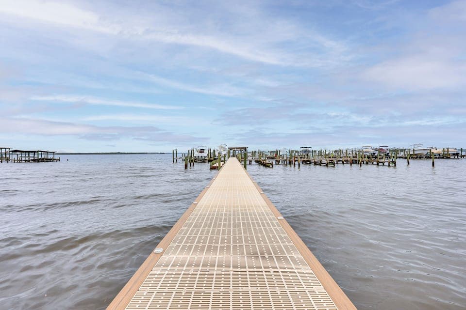 Community Fishing Docks | Boat Ramp & Docks (First-Come, First-Served)